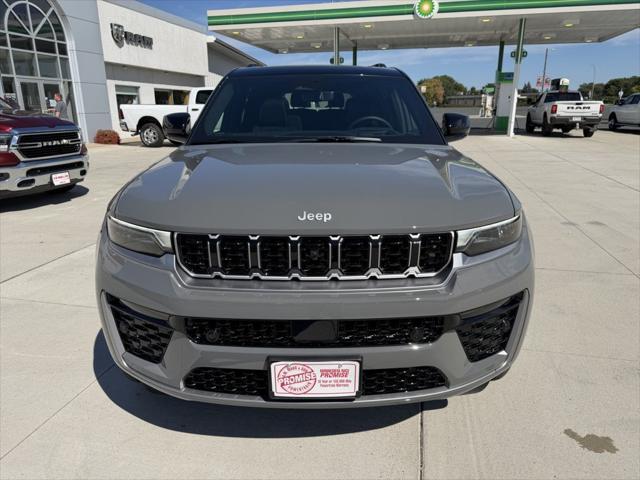 2027 Jeep Grand Cherokee L Summit