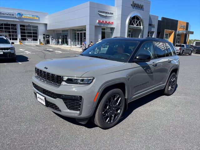2027 Jeep Grand Cherokee GRAND CHEROKEE SUMMIT 4X4 2027 Jeep Grand Cherokee GRAND CHEROKEE SUMMIT 4X4