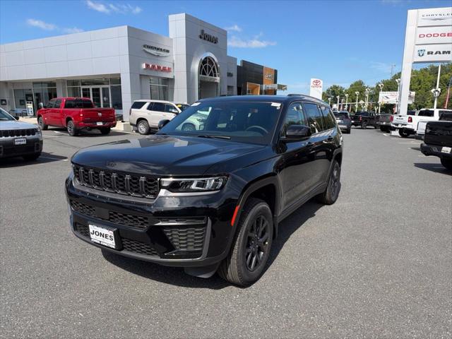 2027 Jeep Grand Cherokee GRAND CHEROKEE L LAREDO ALTITUDE 4X4 2027 Jeep Grand Cherokee GRAND CHEROKEE L LAREDO ALTITUDE 4X4