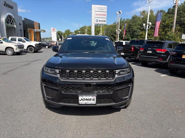 2027 Jeep Grand Cherokee GRAND CHEROKEE L LAREDO ALTITUDE 4X4 2027 Jeep Grand Cherokee GRAND CHEROKEE L LAREDO ALTITUDE 4X4