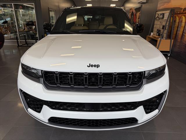 2027 Jeep Grand Cherokee GRAND CHEROKEE SUMMIT 4X4 2027 Jeep Grand Cherokee GRAND CHEROKEE SUMMIT 4X4