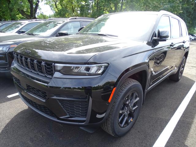 2027 Jeep Grand Cherokee L Laredo Altitude