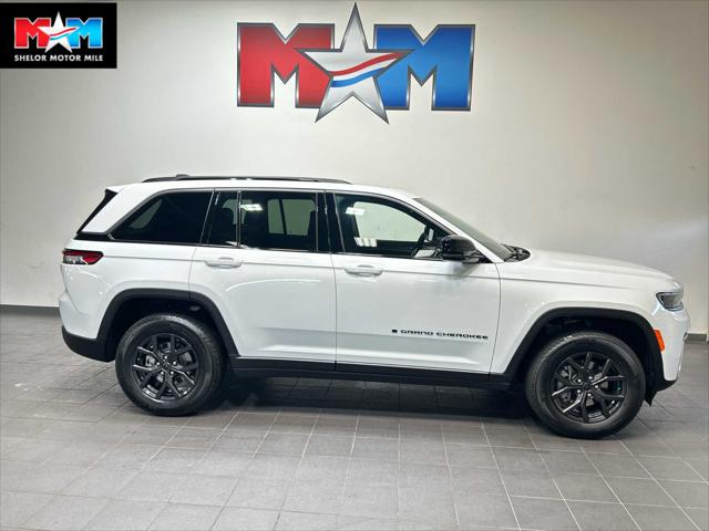 2027 Jeep Grand Cherokee GRAND CHEROKEE LAREDO ALTITUDE 4X4
