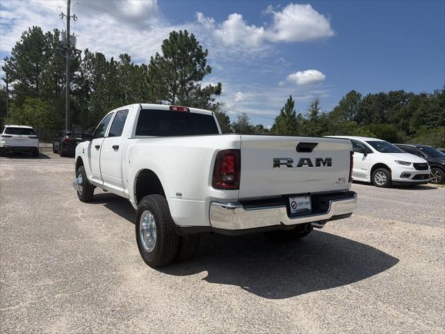 2026 Ram 3500 Tradesman Crew Cab 4x4 8 Box