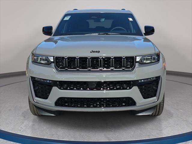 2027 Jeep Grand Cherokee Limited Reserve