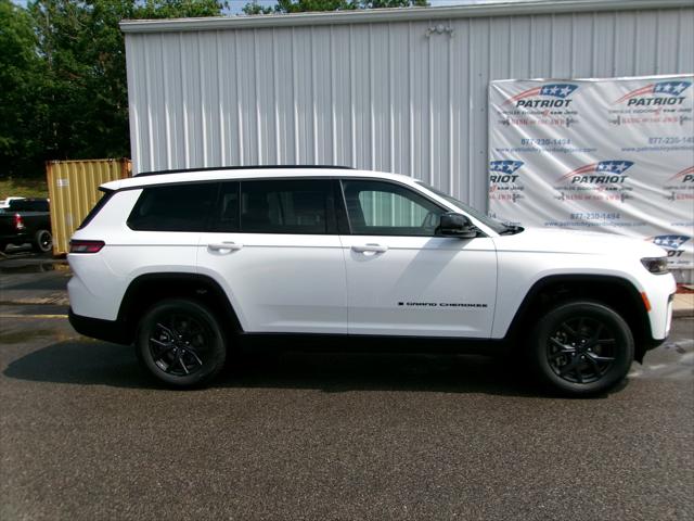 2027 Jeep Grand Cherokee L Laredo Altitude