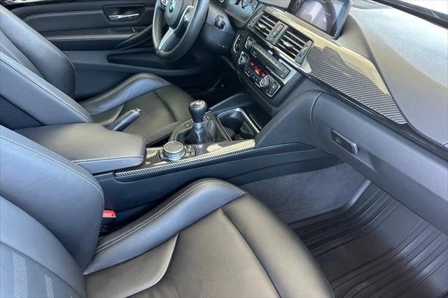2015 BMW M4 Standard