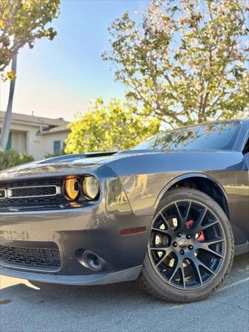 2015 Dodge Challenger SXT