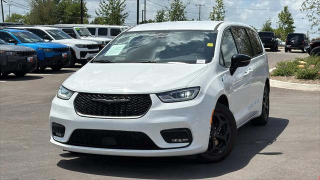 2024 Chrysler Pacifica Hybrid S Appearance Pkg for sale in New Braunfels, TX