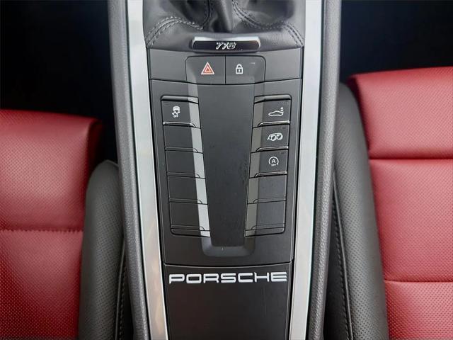 2024 Porsche 718 Cayman Style Edition