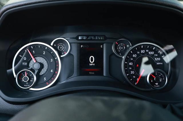 2026 Ram 2500 Black Express Crew Cab 4x4 64 Box