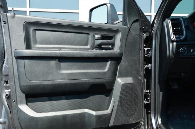 2026 Ram 2500 Black Express Crew Cab 4x4 64 Box