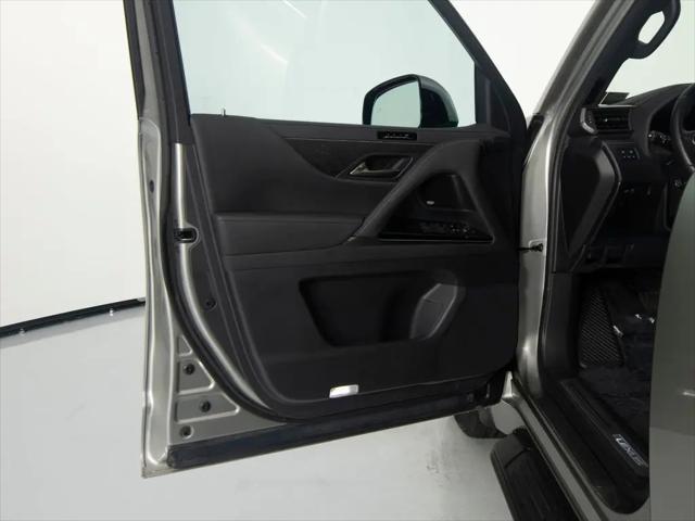 2022 Lexus LX Luxury