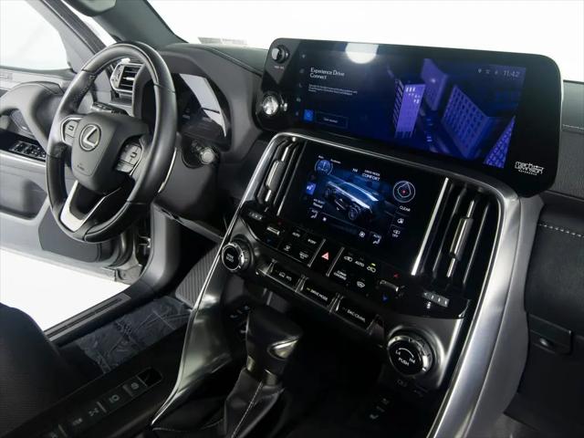 2022 Lexus LX Luxury