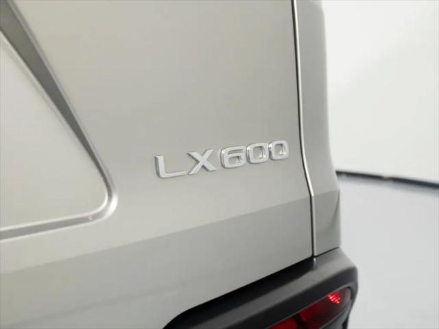 2022 Lexus LX Luxury