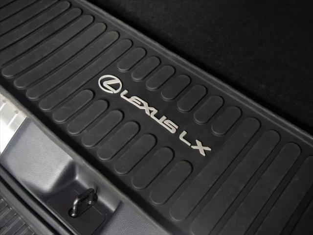 2022 Lexus LX Luxury