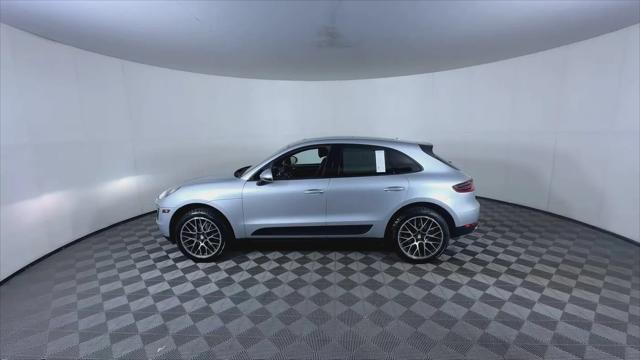 2017 Porsche Macan Macan