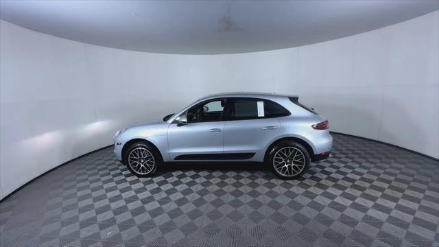 2017 Porsche Macan Macan