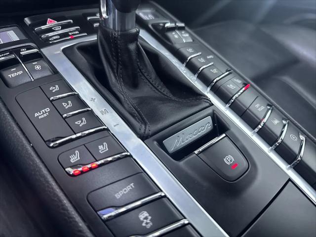 2017 Porsche Macan Macan