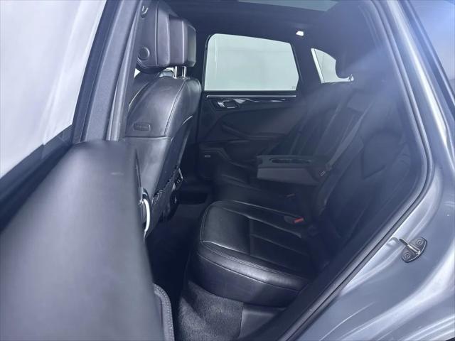 2017 Porsche Macan Macan