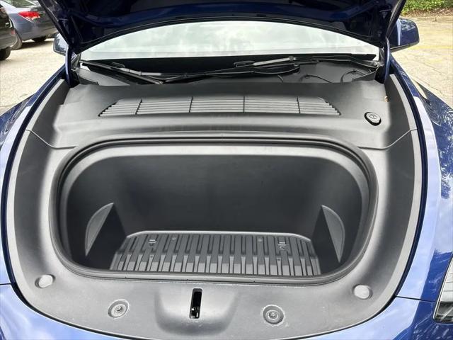 2024 Tesla Model Y Long Range Dual Motor All-Wheel Drive