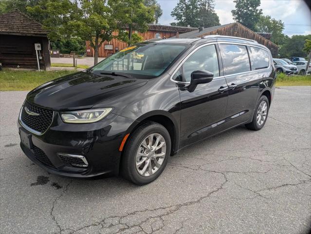 2021 Chrysler Pacifica Touring L AWD for sale in Brattleboro, VT