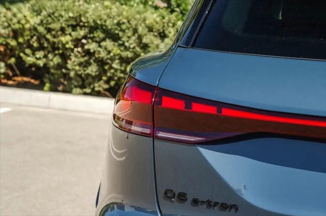 2027 Audi Q6 e-tron Premium quattro