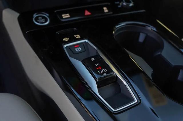 2027 Audi Q6 e-tron Premium quattro
