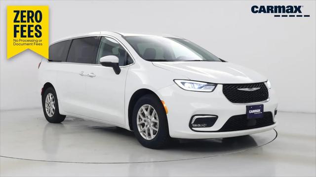 2023 Chrysler Pacifica Touring L for sale in Lynchburg, VA