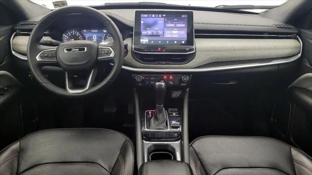 2023 Jeep Compass Latitude Lux FWD