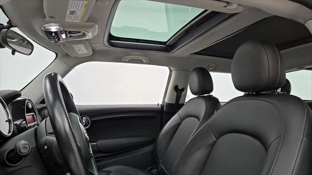 2015 MINI Hardtop Cooper