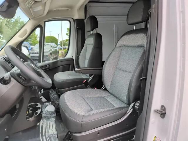 2026 Ram ProMaster Cargo Van Tradesman High Roof 136 WB w/Pass Seat