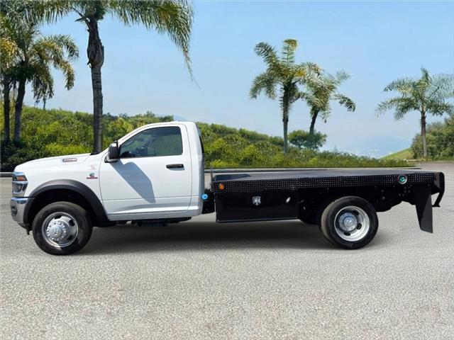 2025 RAM 5500 Chassis RAM 5500 TRADESMAN CHASSIS REGULAR CAB 4X2 84 CA