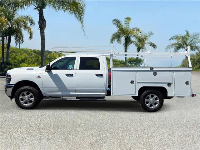 2026 RAM 3500 Chassis RAM 3500 TRADESMAN CREW CAB CHASSIS 4X4 60 CA