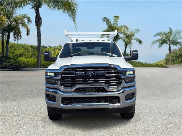 2026 RAM 3500 Chassis RAM 3500 TRADESMAN CREW CAB CHASSIS 4X4 60 CA