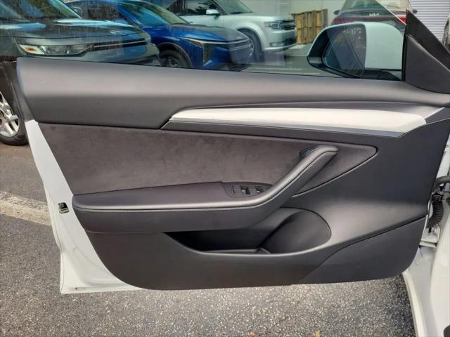 2021 Tesla Model 3 Standard Range Plus Rear-Wheel Drive