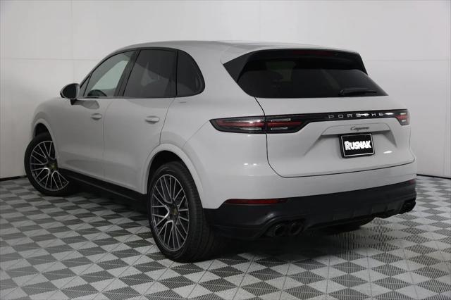 2023 Porsche Cayenne Platinum Edition