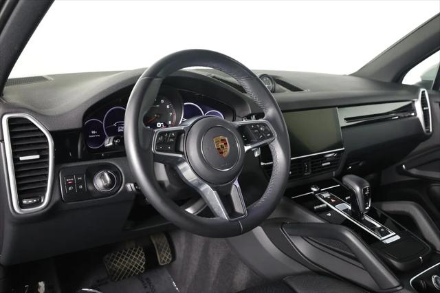 2023 Porsche Cayenne Platinum Edition