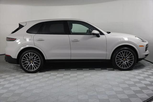 2023 Porsche Cayenne Platinum Edition