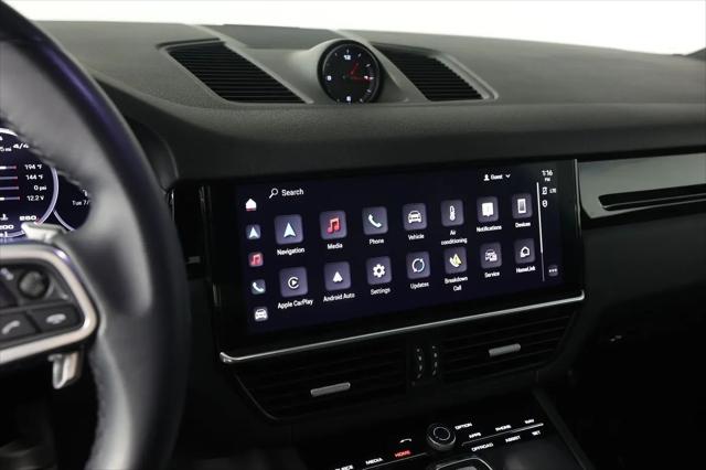 2023 Porsche Cayenne Platinum Edition