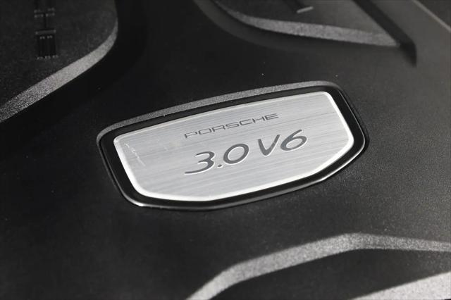 2023 Porsche Cayenne Platinum Edition