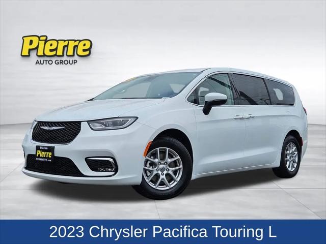 2023 Chrysler Pacifica Touring L for sale in Lynnwood, WA
