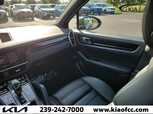 2023 Porsche Cayenne Cayenne