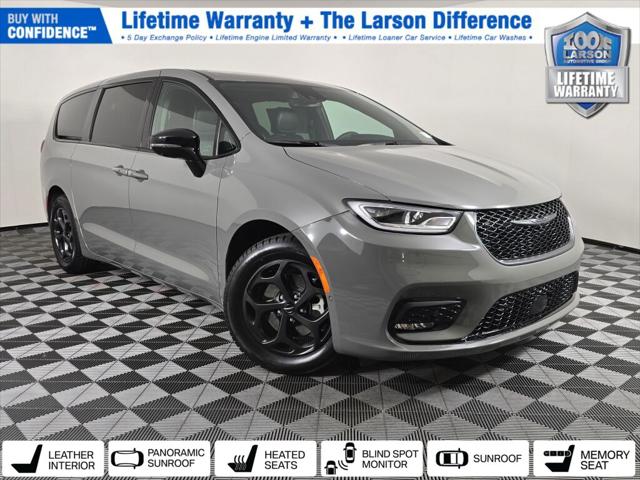2023 Chrysler Pacifica Hybrid Limited for sale in Puyallup, WA