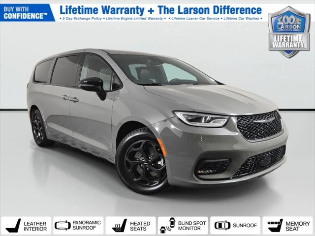 2023 Chrysler Pacifica Hybrid Limited for sale in Puyallup, WA