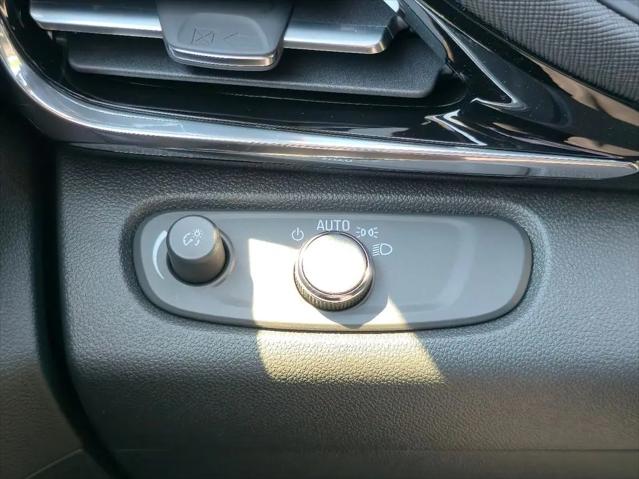 2026 Buick NV Sport Touring FWD