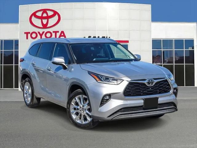 2023 Toyota Highlander Limited for sale in Ballwin, MO