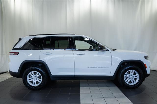 2024 Jeep Grand Cherokee Laredo 4x4 2024 Jeep Grand Cherokee Laredo 4x4