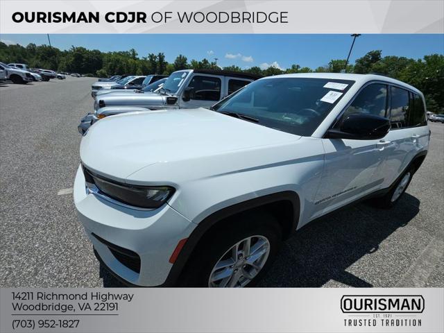 2023 Jeep Grand Cherokee Laredo 4x4 2023 Jeep Grand Cherokee Laredo 4x4