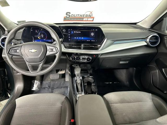 2025 Chevrolet Trax FWD LT